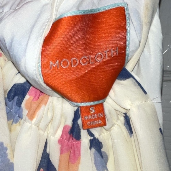 MODCLOTH Illuminated Elegance Chiffon Floral Maxi Dress, Size Small - Picture 5 of 8